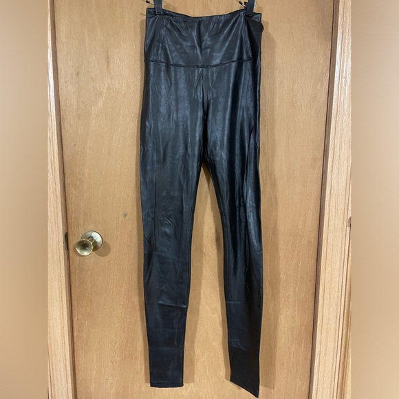 #84- WILFRED FREE-size small , leather like leggings - Picture 2 of 3